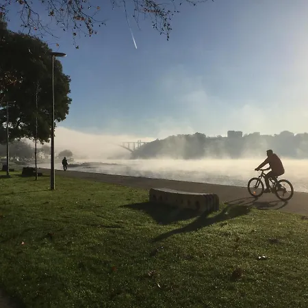 Loveporto2 Balcony/garden@hist.c *
