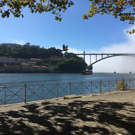 Loveporto2 Balcony/garden@hist.c * Porto